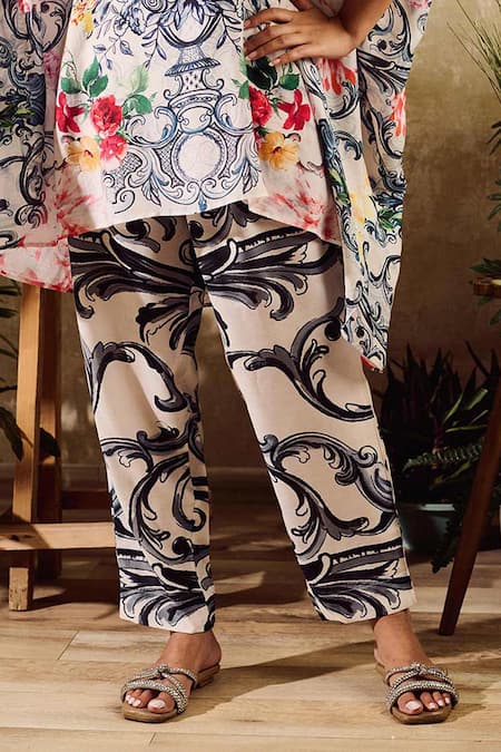 Rainas_Blue Cotton, Silk Embroidery V-neck Floral Print Kaftan With Pant _Online_at_Aza_Fashions
