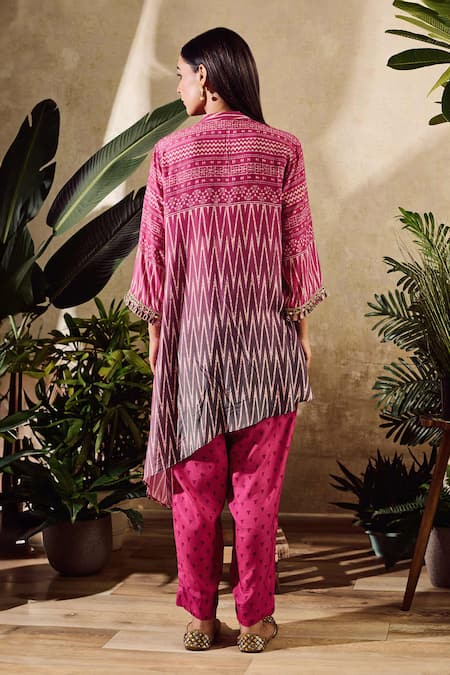 Shop Rainas Pink Cotton, Silk Round Neck Geometric Print Tunic With Pant at Aza Fashions Shop_Rainas_Pink Cotton, Silk Round Neck Geometric Print Tunic With Pant_at_Aza_Fashions