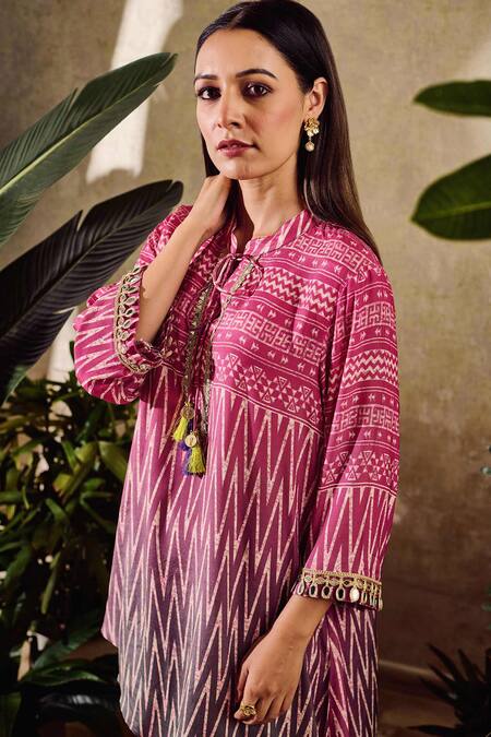 Rainas Pink Cotton, Silk Round Neck Geometric Print Tunic With Pant at Aza Fashions Rainas_Pink Cotton, Silk Round Neck Geometric Print Tunic With Pant_at_Aza_Fashions