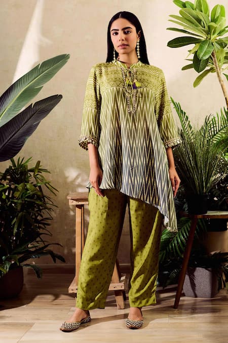 Rainas Green Cotton Silk Print Geometric Round Collar Asymmetric Hem Tunic With Pant 