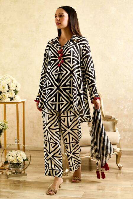 Shop Rainas Black Satin, Chiffon Tassels, Sequins Geometric Print High-low Top Pant Set Online at Aza Fashions Shop_Rainas_Black Satin, Chiffon Tassels, Sequins Geometric Print High-low Top Pant Set _Online_at_Aza_Fashions