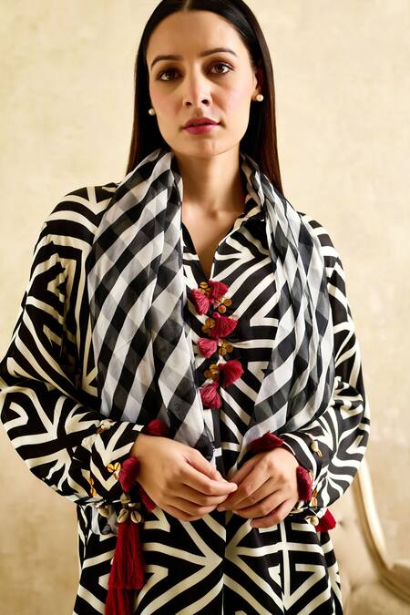 Buy Rainas Black Satin, Chiffon Tassels, Sequins Geometric Print High-low Top Pant Set Buy_Rainas_Black Satin, Chiffon Tassels, Sequins Geometric Print High-low Top Pant Set