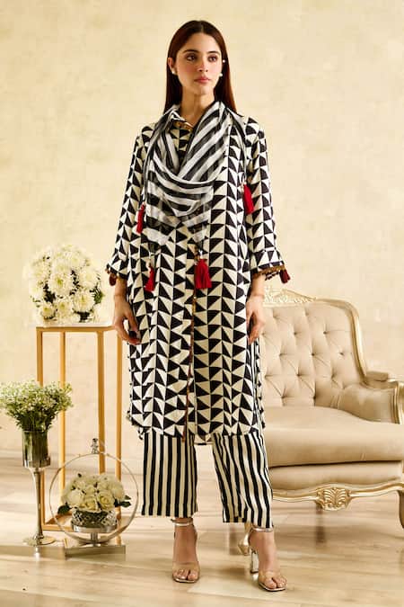 Shop_Rainas_Black Chiffon, Cotton Tassels, Sequins Collared Geometric Print Kurta Pant Set _at_Aza_Fashions