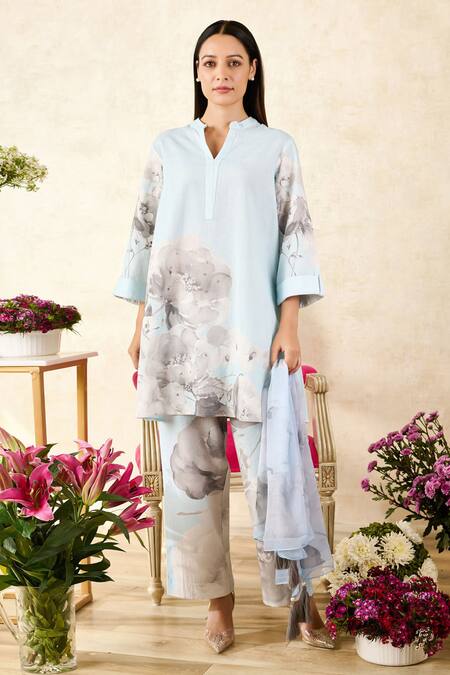 Rainas Blue Linen, Chiffon Sequins Mandarin Collar Rosebud Print Tunic Pant Set at Aza Fashions Rainas_Blue Linen, Chiffon Sequins Mandarin Collar Rosebud Print Tunic Pant Set_at_Aza_Fashions