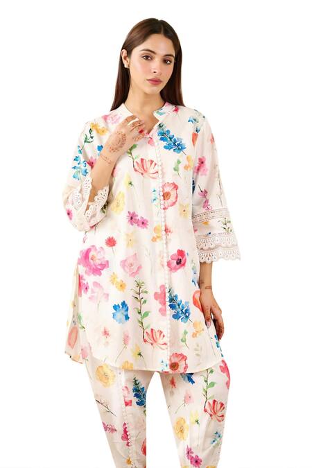 Shop Rainas Off White Linen Lace Mandarin Collar Poppy Print Tunic With Tulip Pant Shop_Rainas_Off White Linen Lace Mandarin Collar Poppy Print Tunic With Tulip Pant