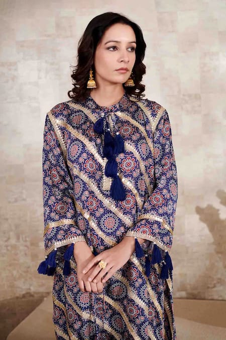 Shop Rainas Blue Satin Lace, Tassels Mandarin Collar Floral Print Kurta Pant Set at Aza Fashions Shop_Rainas_Blue Satin Lace, Tassels Mandarin Collar Floral Print Kurta Pant Set _at_Aza_Fashions