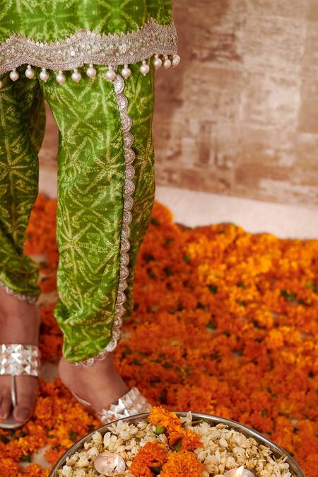 Shop Rainas Green Cotton, Silk Gota Patti Round Neck Geometric Print Kurta Pant Set Online at Aza Fashions Shop_Rainas_Green Cotton, Silk Gota Patti Round Neck Geometric Print Kurta Pant Set_Online_at_Aza_Fashions