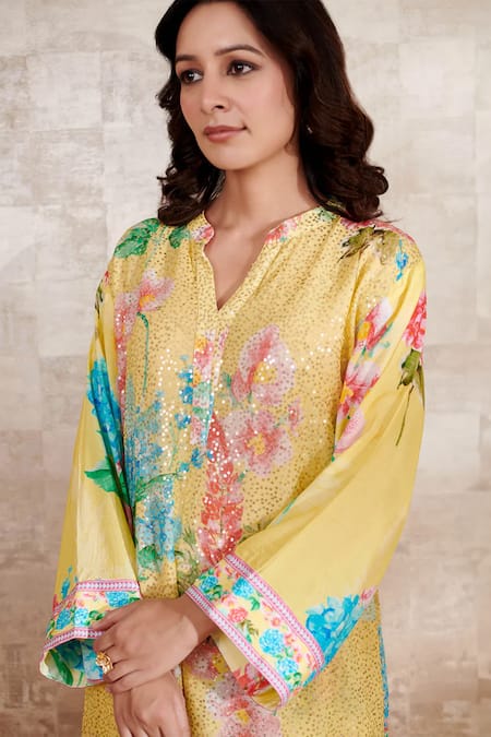 Rainas Yellow Georgette, Satin Embroidery, Lace Floral Print Straight Kurta And Pant Set Online at Aza Fashions Rainas_Yellow Georgette, Satin Embroidery, Lace Floral Print Straight Kurta And Pant Set _Online_at_Aza_Fashions
