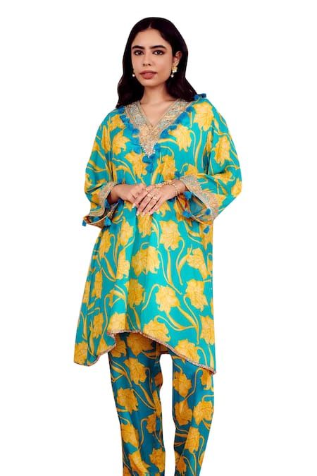 Rainas Blue Cotton, Silk Tassels V-neck Floral Print Kurta And Pant Set Online at Aza Fashions Rainas_Blue Cotton, Silk Tassels V-neck Floral Print Kurta And Pant Set_Online_at_Aza_Fashions