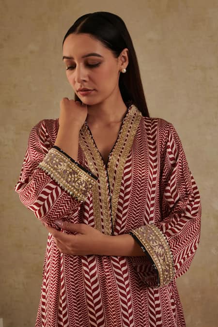 Buy Rainas Pink Cotton, Silk Embroidery, Beads, Stones Geometric Print Kurta And Pant Set Online at Aza Fashions Buy_Rainas_Pink Cotton, Silk Embroidery, Beads, Stones Geometric Print Kurta And Pant Set _Online_at_Aza_Fashions