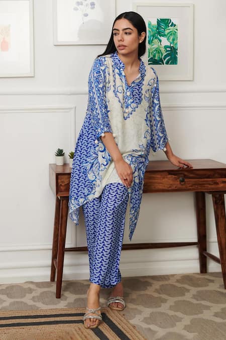 Rainas Persian Bloom Print Kurta With Pant 