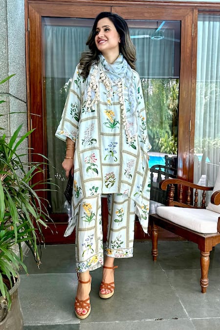 Rainas Botanic Bloom Print Kurta Pant Set 