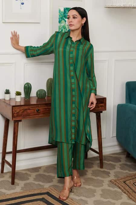 Shop Rainas Green Cotton, Silk Collared Bar Stripe Mania Print Kurta With Pant at Aza Fashions Shop_Rainas_Green Cotton, Silk Collared Bar Stripe Mania Print Kurta With Pant_at_Aza_Fashions