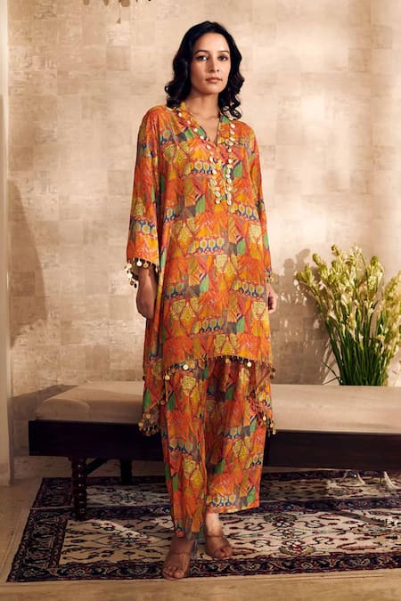 Rainas Art Nouveau Print Asymmetric Kurta With Pant 