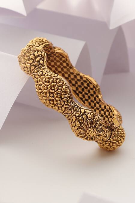 SUIKALA Carved Floral Temple Kada 