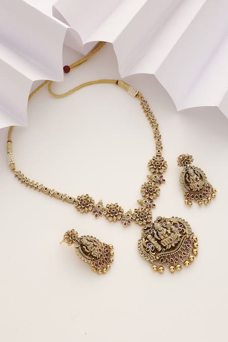 SUIKALA Laxmiji Floral Studded Necklace Set 