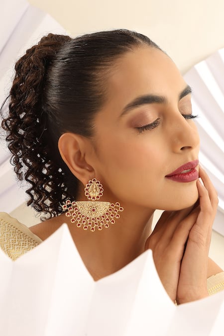 Shop_SUIKALA_Red Stones Carved Chaandbali Earrings _Online_at_Aza_Fashions