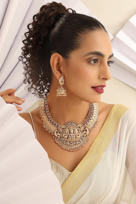 Buy_SUIKALA_Gold Plated Stones Goddess Carved Motif Choker Set _Online_at_Aza_Fashions