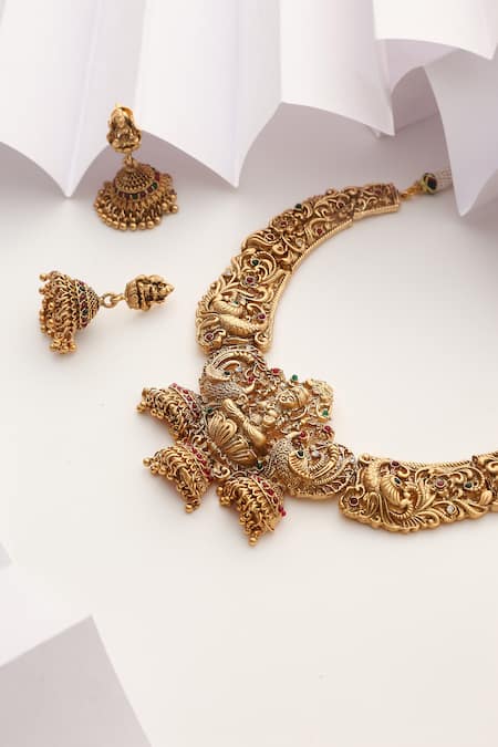 Buy_SUIKALA_Red Stones Temple Carved Hasli Necklace Set_Online_at_Aza_Fashions