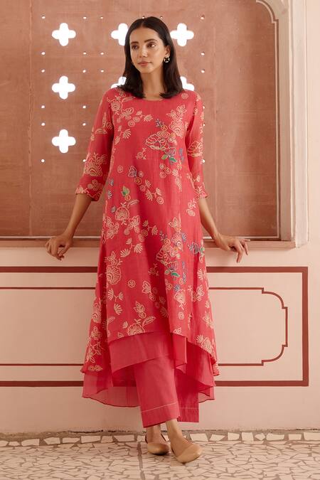 Vaayu_Pink Muslin, Cotton Embroidery Round Neck Floral Print Kurta And Pant Set_Online_at_Aza_Fashions