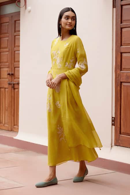 Vaayu_Yellow Muslin Embroidery, Tassels Round Neck Floral Anarkali With Dupatta _Online_at_Aza_Fashions