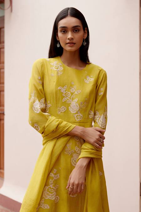 Buy_Vaayu_Yellow Muslin Embroidery, Tassels Round Neck Floral Anarkali With Dupatta _Online_at_Aza_Fashions