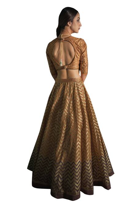 Buy Swatti Kapoor Orange Handwoven 60gm Chanderi Embroidered Gota V Neck Anand Hand Saree Blouse Buy_Swatti Kapoor_Orange Handwoven 60gm Chanderi Embroidered Gota V Neck Anand Hand Saree Blouse