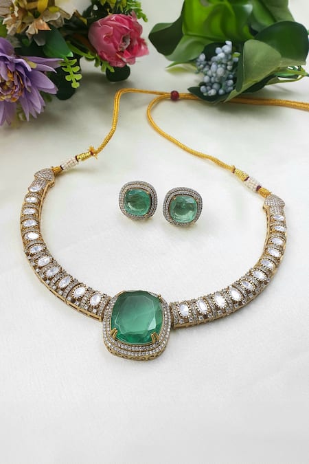 Buy_Queens Jewels_Gold Plated Stones Emerald Hasli Necklace Set _Online_at_Aza_Fashions