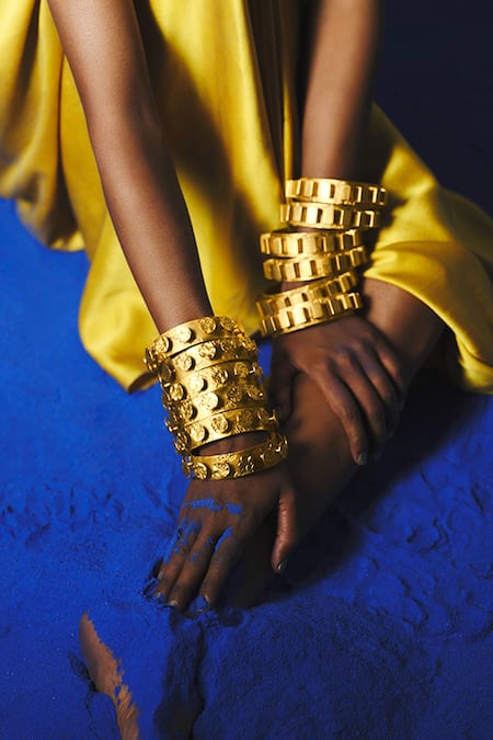 Buy_AK-OK_Gold Plated Ancient Brick Bangle - Single Pc 