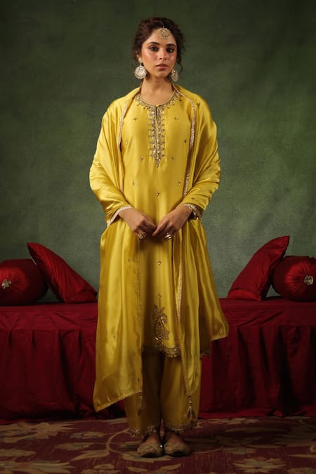 Label Niti Bothra Yellow Kurta And Pant Chanderi Silk Embroidery Zardozi Ambi Buta Paisley Set 