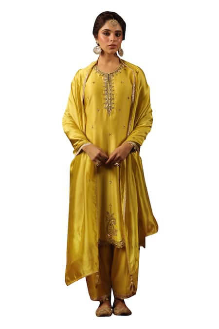 Label Niti Bothra_Yellow Chanderi Silk Zari, Sequins, Ambi Buta Paisley Kurta And Pant Set _at_Aza_Fashions