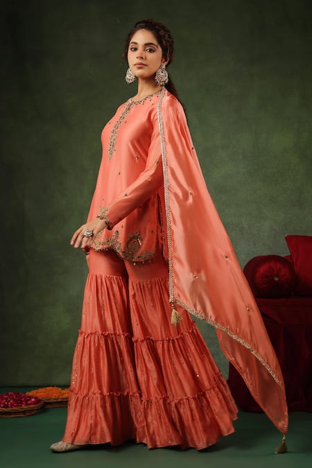 Buy_Label Niti Bothra_Peach Chanderi Silk Sequins, Zari Round Paisley Embroidered Kurta Gharara Set 