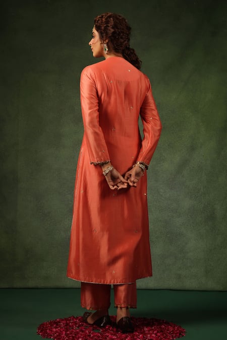 Shop_Label Niti Bothra_Peach Chanderi Silk Sequins, Zari Keyhole Zardozi Embroidered Kurta And Pant Set _at_Aza_Fashions