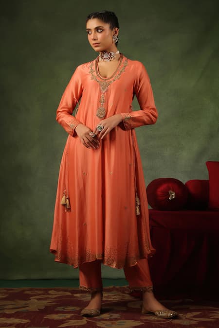 Shop_Label Niti Bothra_Peach Chanderi Silk Embroidery, Sequins, Zari Paan Butta Zardozi And Kurta Set _Online_at_Aza_Fashions