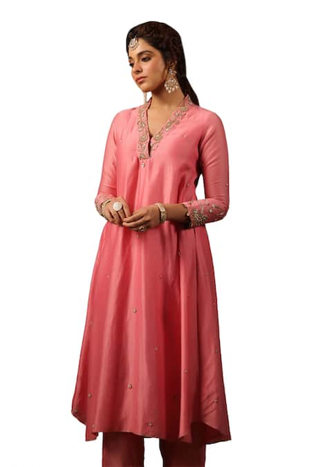 Buy Label Niti Bothra Pink Chanderi Silk Zari, Sequins, Embroidery V-neck Phool Zardozi Kurta And Pant Online at Aza Fashions Buy_Label Niti Bothra_Pink Chanderi Silk Zari, Sequins, Embroidery V-neck Phool Zardozi Kurta And Pant _Online_at_Aza_Fashions