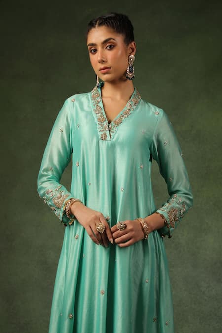 Buy_Label Niti Bothra_Blue Chanderi Silk Zari, Sequins, Embroidery V-neck, Collared Zardozi Kurta Set _Online_at_Aza_Fashions