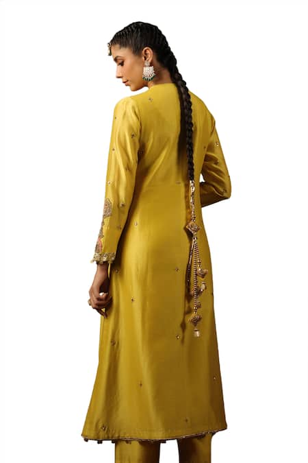 Buy_Label Niti Bothra_Yellow Chanderi Silk, Organza Sequins, Zari, Embroidery Round Patti Kurta Set 