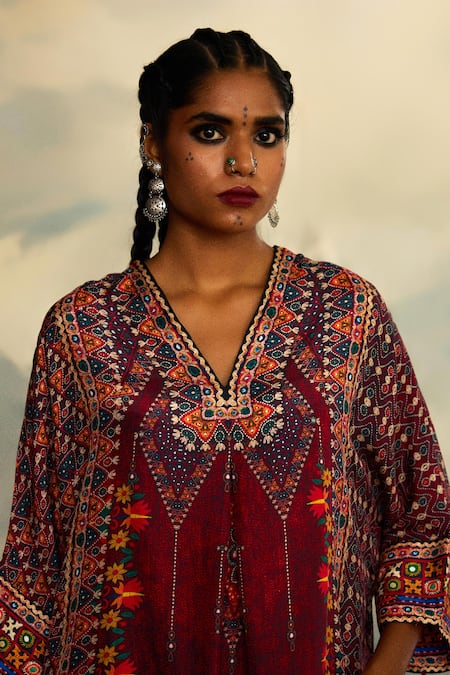 Buy_Rajdeep Ranawat_Red Silk, Modal Embroidery V-neck Banera Permaz Print Kimono Tunic With Palazzo 