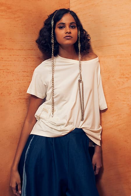 AK-OK_White Cotton Printed Abstract Round Neck Tonal T-shirt _Online_at_Aza_Fashions