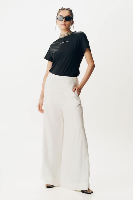 Buy_AK-OK_Black Cotton Round Neck Slogan Print T-shirt _Online_at_Aza_Fashions