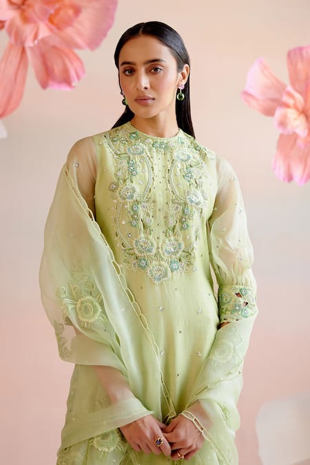 Shop Chandrima Green Silk Organza Cut Work, Embroidery Flower Cutwork Dupatta at Aza Fashions Shop_Chandrima_Green Silk Organza Cut Work, Embroidery Flower Cutwork Dupatta _at_Aza_Fashions