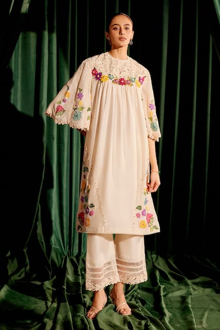 Chandrima 3D Floral Applique Yoke Kurta With Pant 