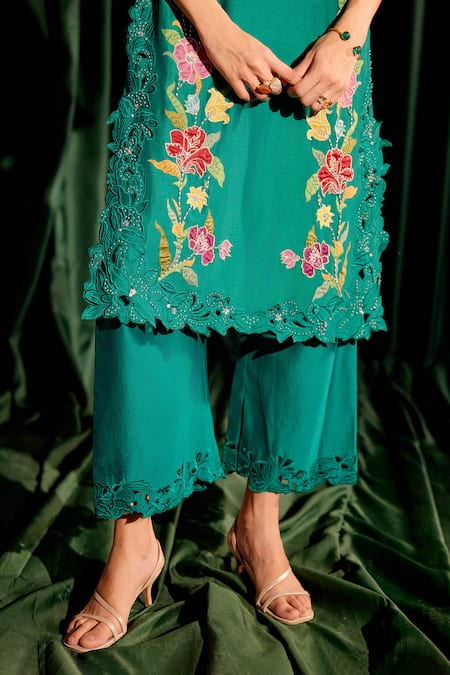 Buy_Chandrima_Green Chanderi Embroidery, Beads, Cut Work Floral Applique Kurta With Pant _Online_at_Aza_Fashions