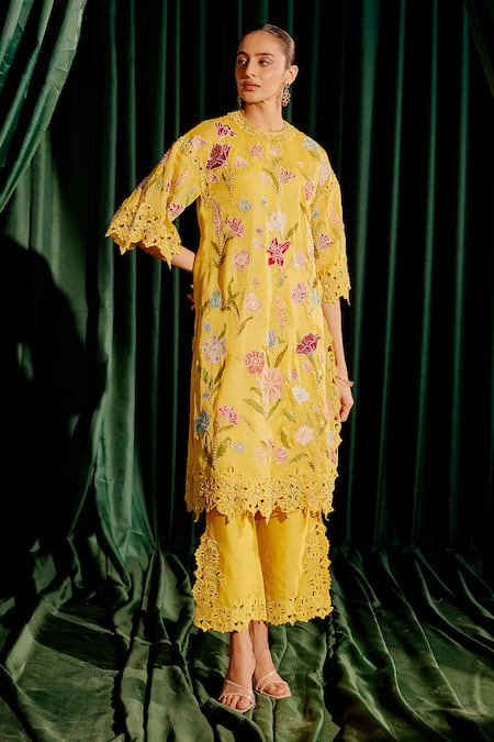 Chandrima Yellow Kurta Silk Organza Embroidery Floral Round Bead With Pant 