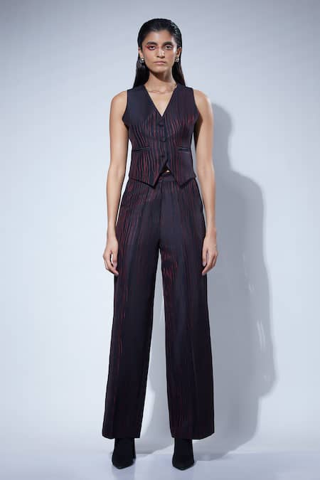 Febo6 Black Silk Embroidery V-neck Harmony Thread Detailed Waistcoat And Pants Set Online at Aza Fashions Febo6_Black Silk Embroidery V-neck Harmony Thread Detailed Waistcoat And Pants Set _Online_at_Aza_Fashions