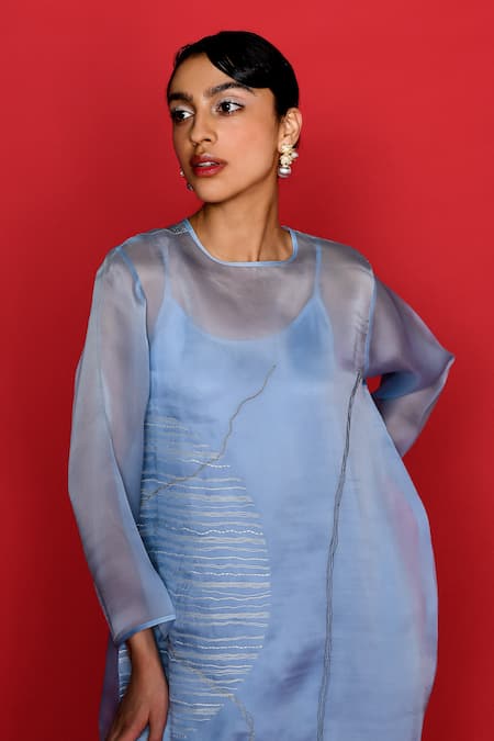 Febo6_Blue Organza, Satin, Cotton Embroidery Round Neck Native Thread Detailed Kurta _Online_at_Aza_Fashions