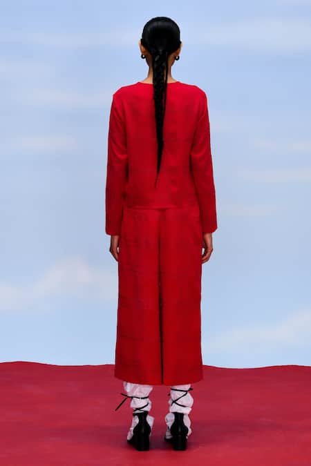 Shop Febo6 Red Silk Embroidery Grid Kantha Culottes at Aza Fashions Shop_Febo6_Red Silk Embroidery Grid Kantha Culottes _at_Aza_Fashions