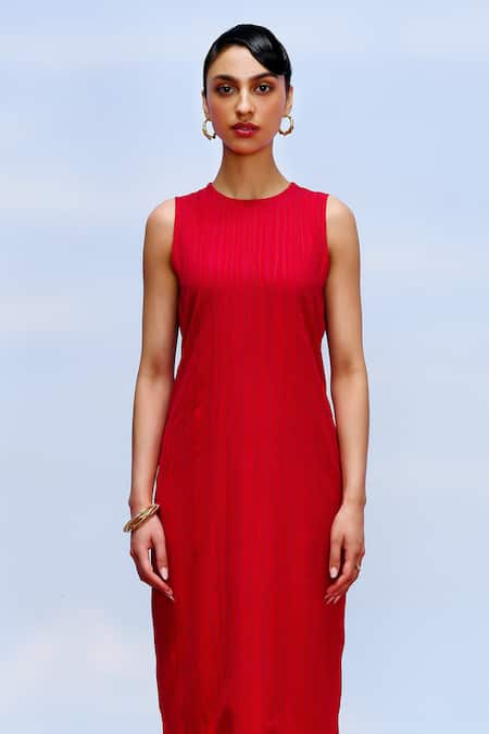 Febo6 Red Silk Embroidery Round Neck Harmony Thread Dress at Aza Fashions Febo6_Red Silk Embroidery Round Neck Harmony Thread Dress _at_Aza_Fashions