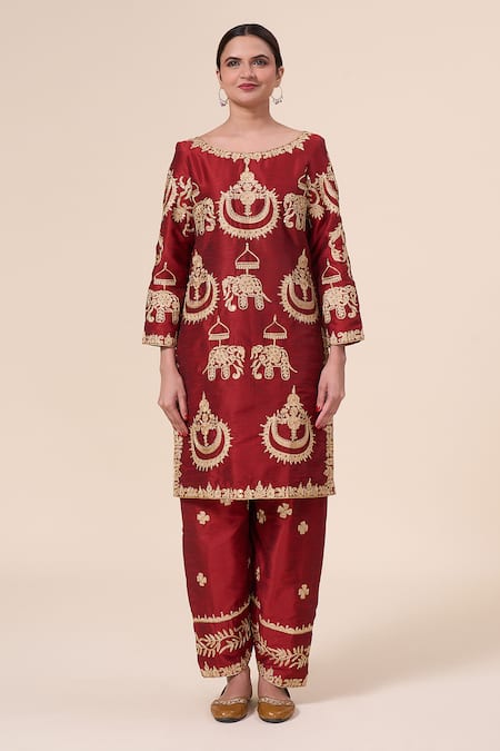 Samyukta Singhania_Maroon Silk, Net Sequins, Embroidery Boat Neck Elephant Aari Kurta Salwar Set _Online_at_Aza_Fashions