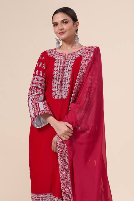 Shop_Samyukta Singhania_Fuchsia Velvet, Organza Embroidery, Sequins Split Zari Floral Kurta Pant Set _Online_at_Aza_Fashions